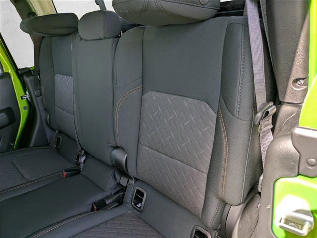 New 2025 Jeep Gladiator Mojave w/ Convenience Group image 13