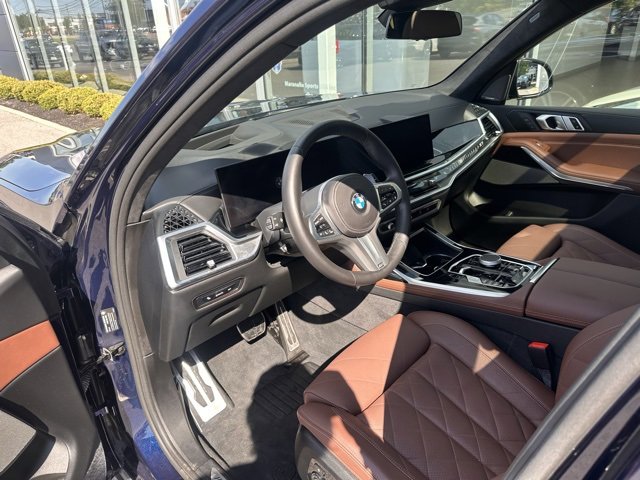 Used 2024 BMW X7 xDrive40i w/ M Sport Package image 14