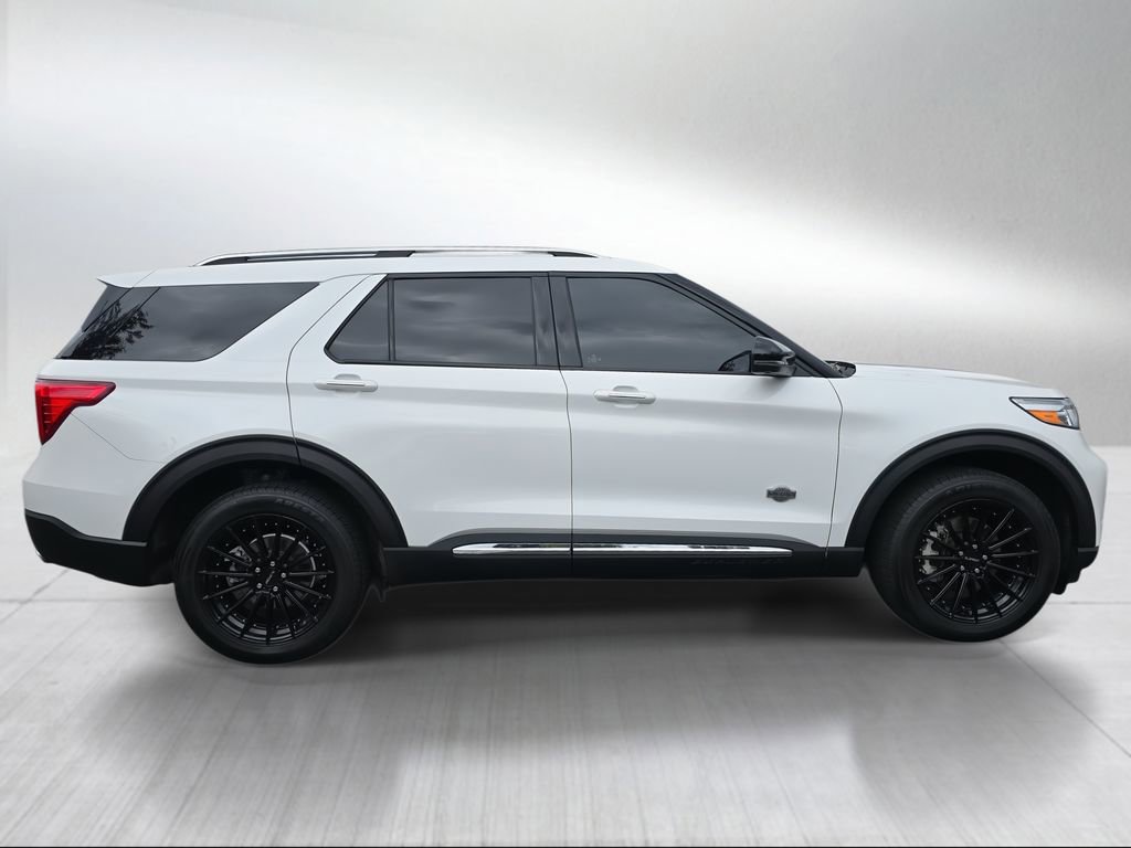 Used 2023 Ford Explorer King Ranch w/ Technology Package AWD/4WD image 2