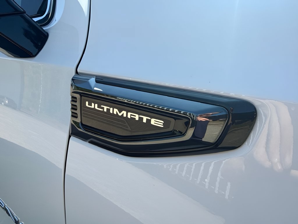 Used 2026 GMC Yukon Denali Ultimate w/ LPO, Floor Liner Package AWD/4WD image 44