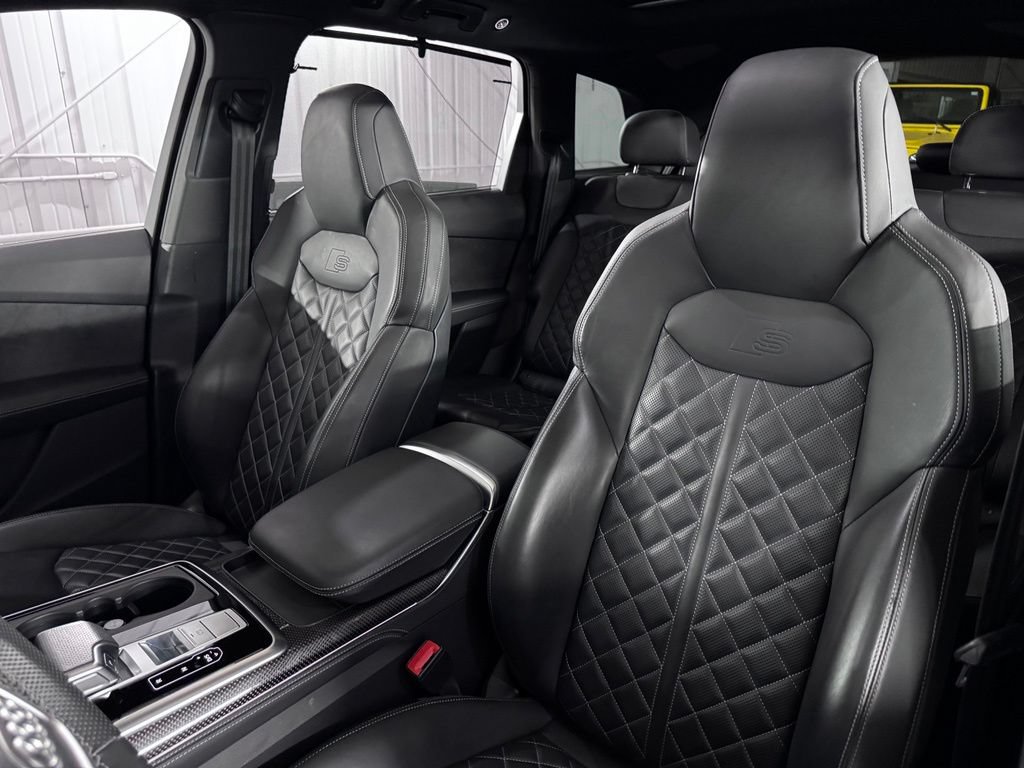 Used 2024 Audi SQ7 Premium Plus AWD/4WD image 40