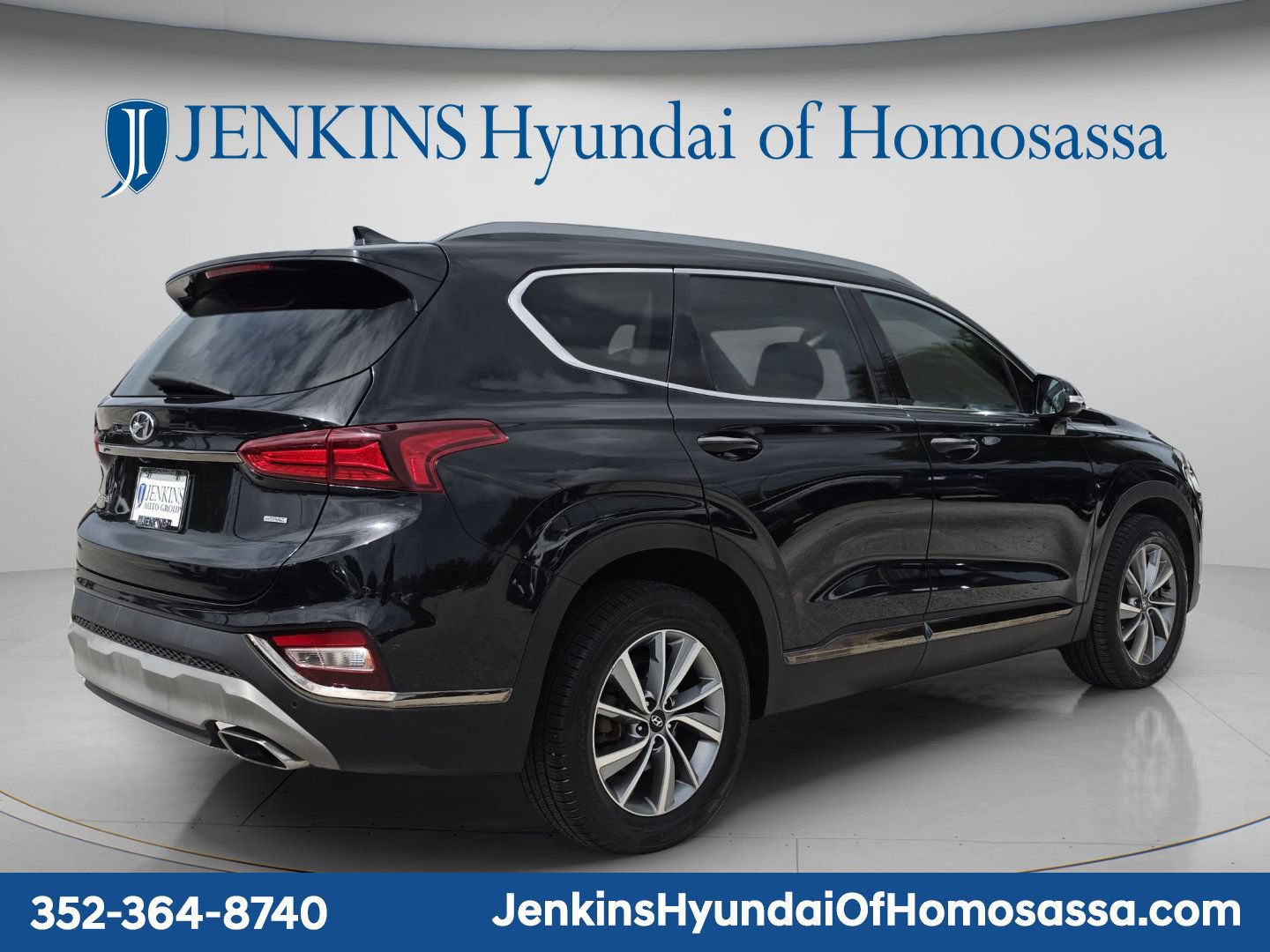 Used 2019 Hyundai Santa Fe AWD w/ Cargo Package image 4