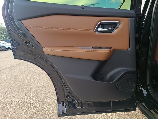 New 2026 Nissan Rogue Platinum AWD/4WD image 23