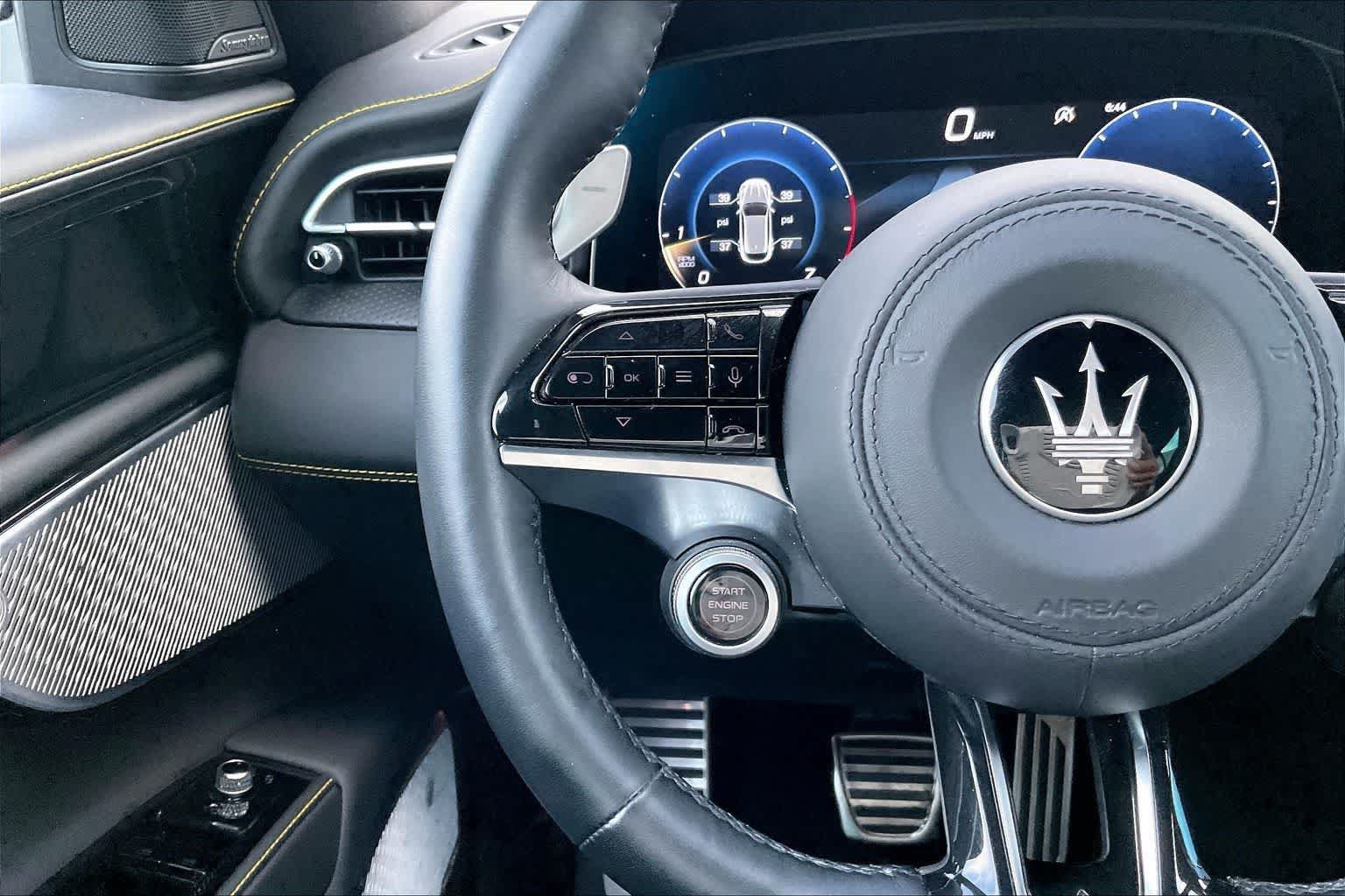 Used 2023 Maserati Grecale Modena AWD/4WD image 24