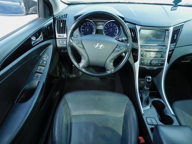 Used 2014 Hyundai Sonata Limited w/ Technology Package 05 image 14