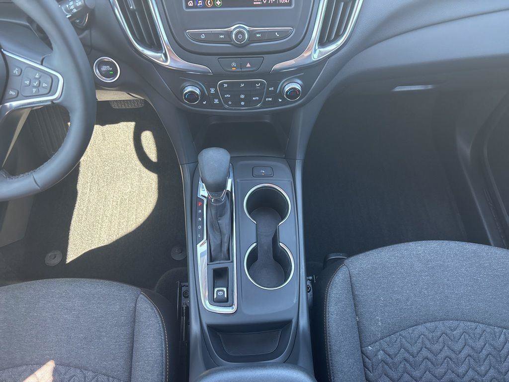Used 2024 Chevrolet Equinox LT AWD/4WD image 13
