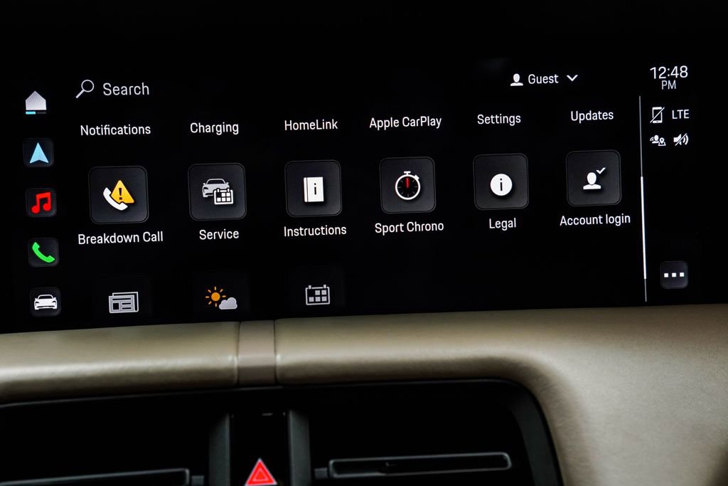 Used 2020 Porsche Taycan 4S image 28