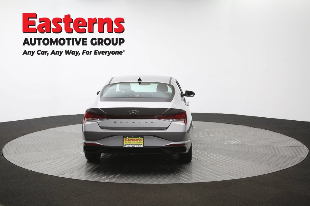 Used 2023 Hyundai Elantra SEL w/ Convenience Package FWD image 32