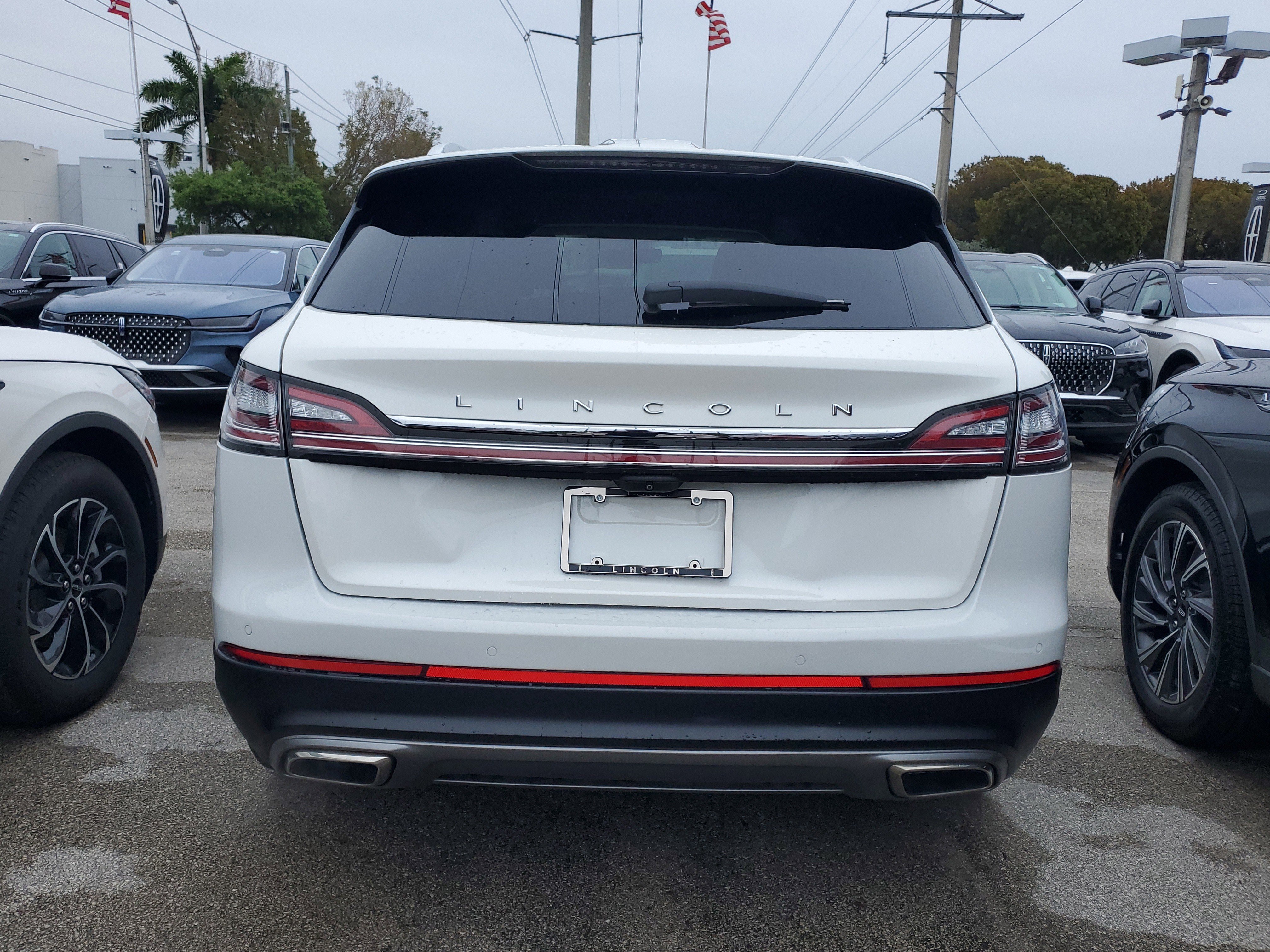 Certified 2022 Lincoln Nautilus FWD image 4