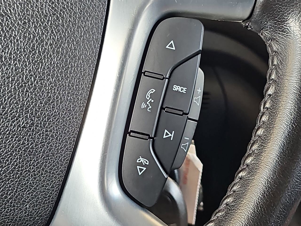 Used 2016 Chevrolet Traverse LT w/ Style and Technology Package AWD/4WD image 24