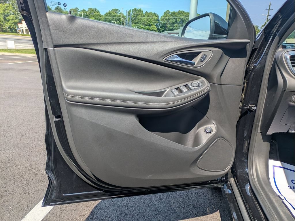 Used 2024 Buick Encore GX Sport Touring w/ Comfort Package FWD image 12