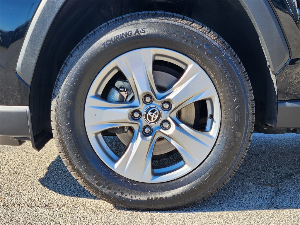 Used 2024 Toyota RAV4 XLE image 12