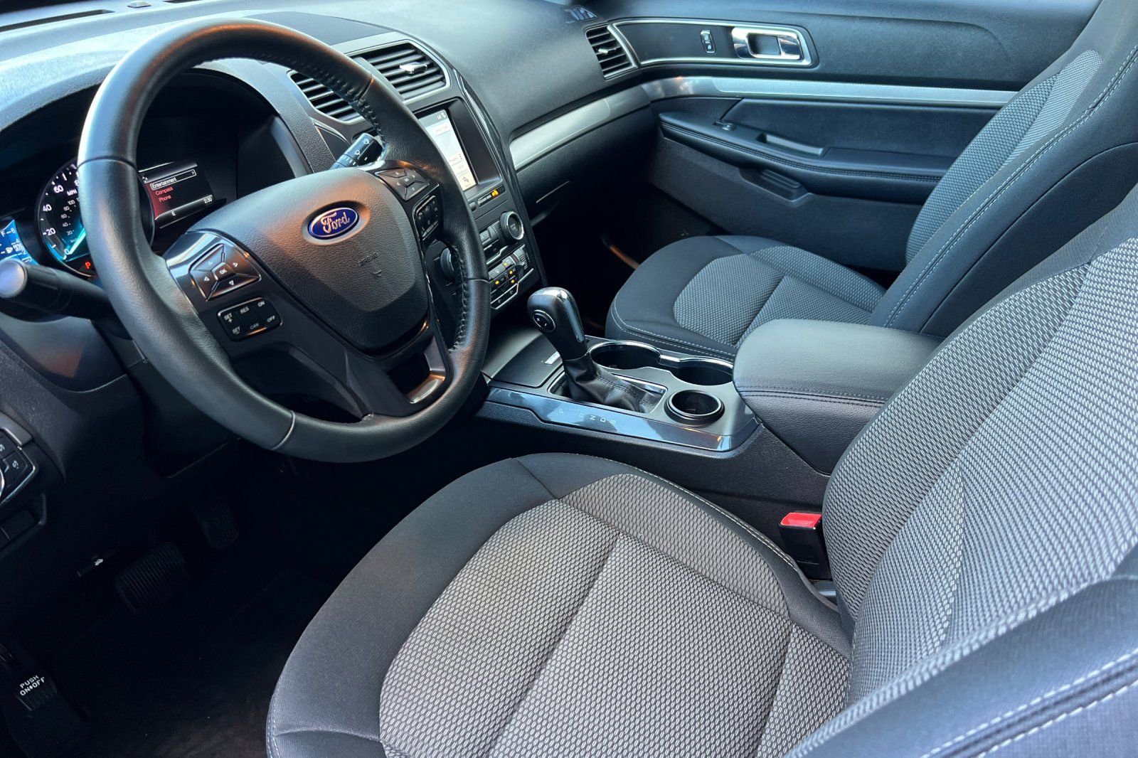 Certified 2019 Ford Explorer XLT w/ Equipment Group 201A image 11