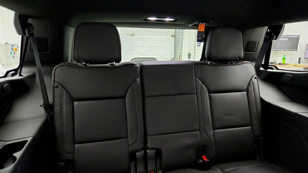 Used 2024 Chevrolet Tahoe High Country w/ Advanced Technology Package image 23