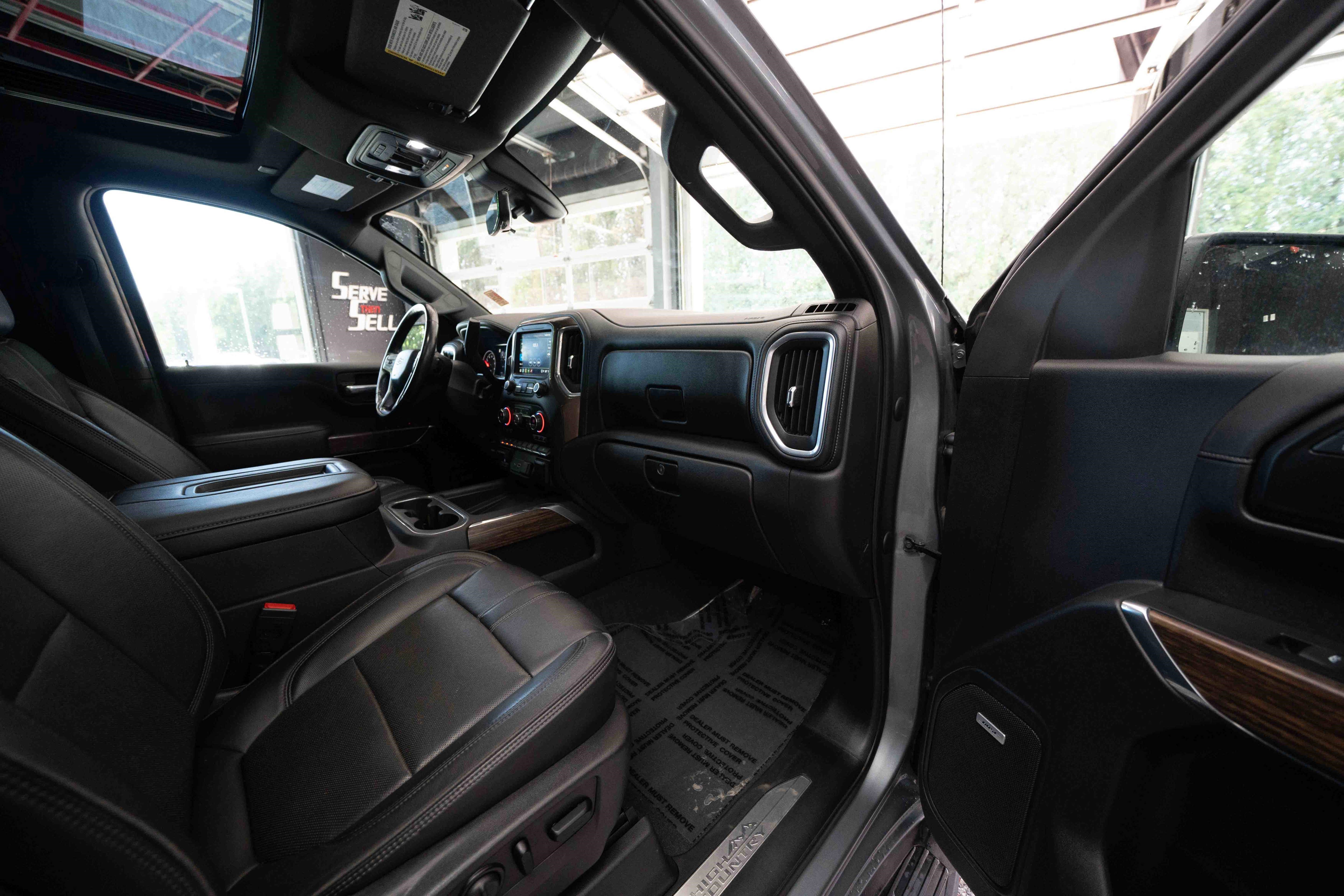 Used 2021 Chevrolet Silverado 1500 High Country w/ Technology Package AWD/4WD image 25