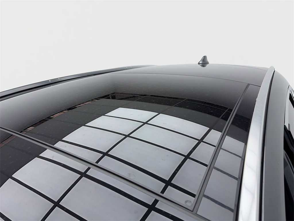 Used 2022 INFINITI QX50 Luxe w/ Appearance Package image 13