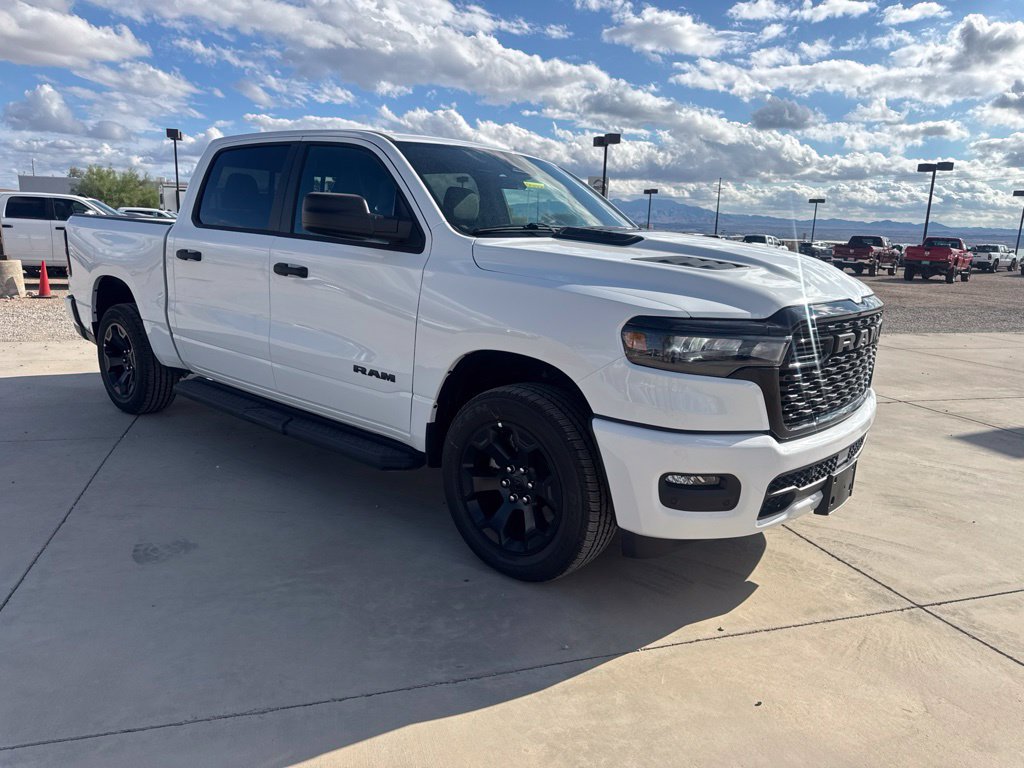 New 2026 RAM 1500 Express AWD/4WD image 5
