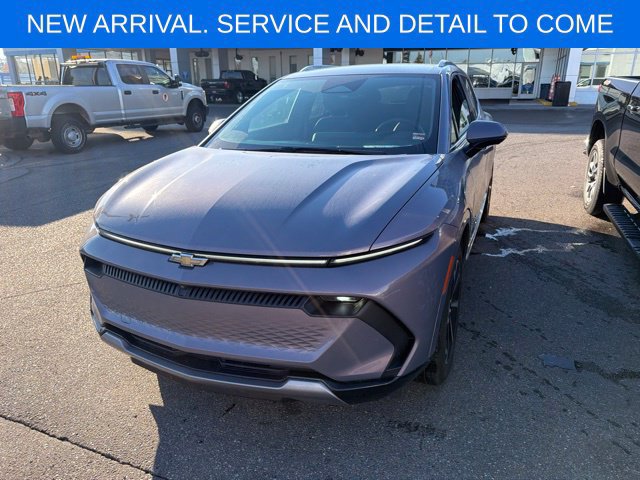 Used 2024 Chevrolet Equinox EV LT FWD image 2