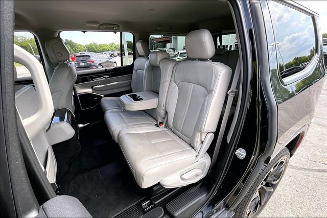 Used 2022 Jeep Wagoneer Series I w/ Convenience Group I AWD/4WD image 22