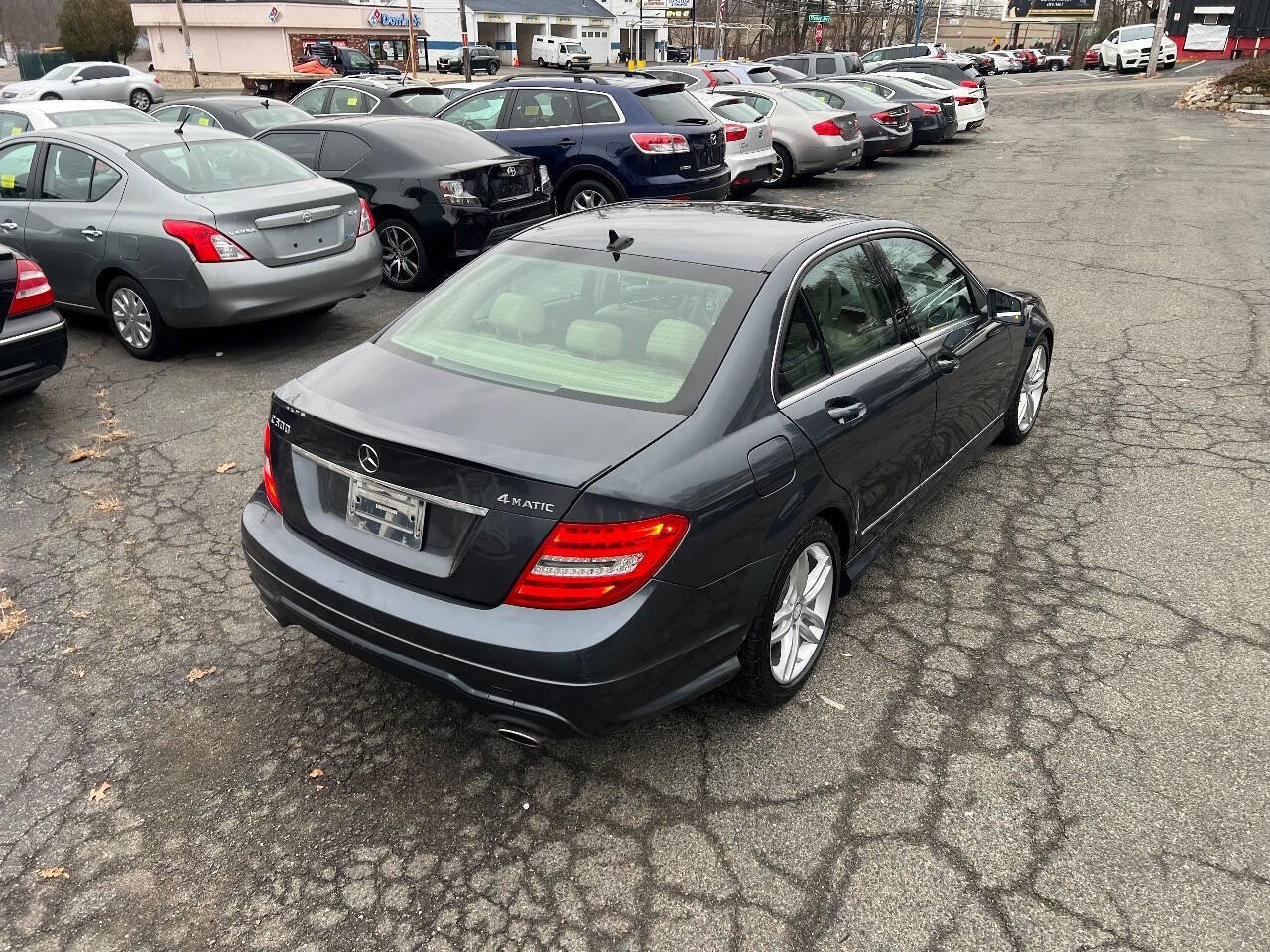 Used 2013 Mercedes-Benz C 300 4MATIC Sedan image 5