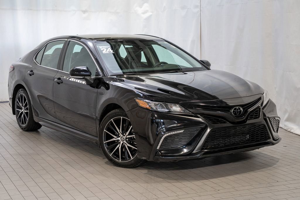 Used 2024 Toyota Camry SE