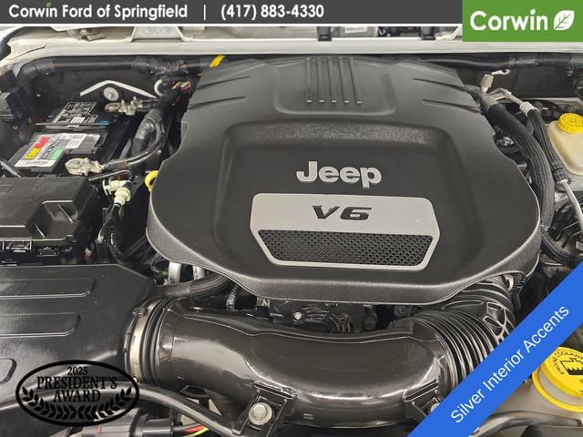 Used 2017 Jeep Wrangler Rubicon AWD/4WD image 29