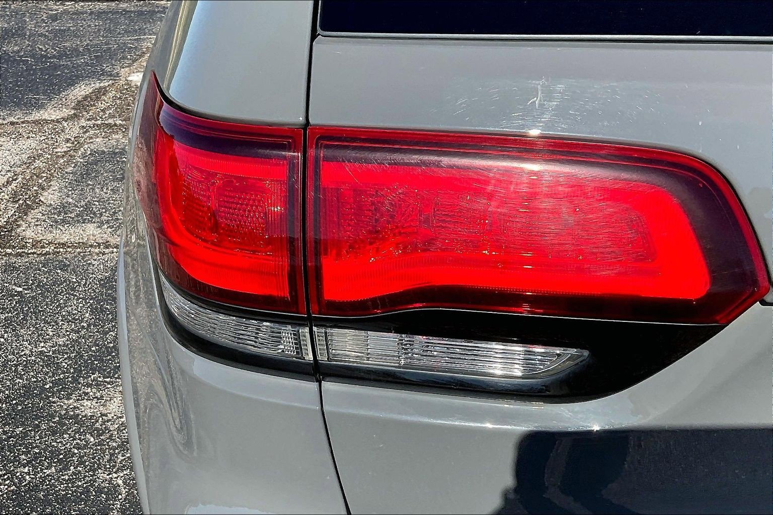 Used 2021 Jeep Grand Cherokee Laredo X image 23