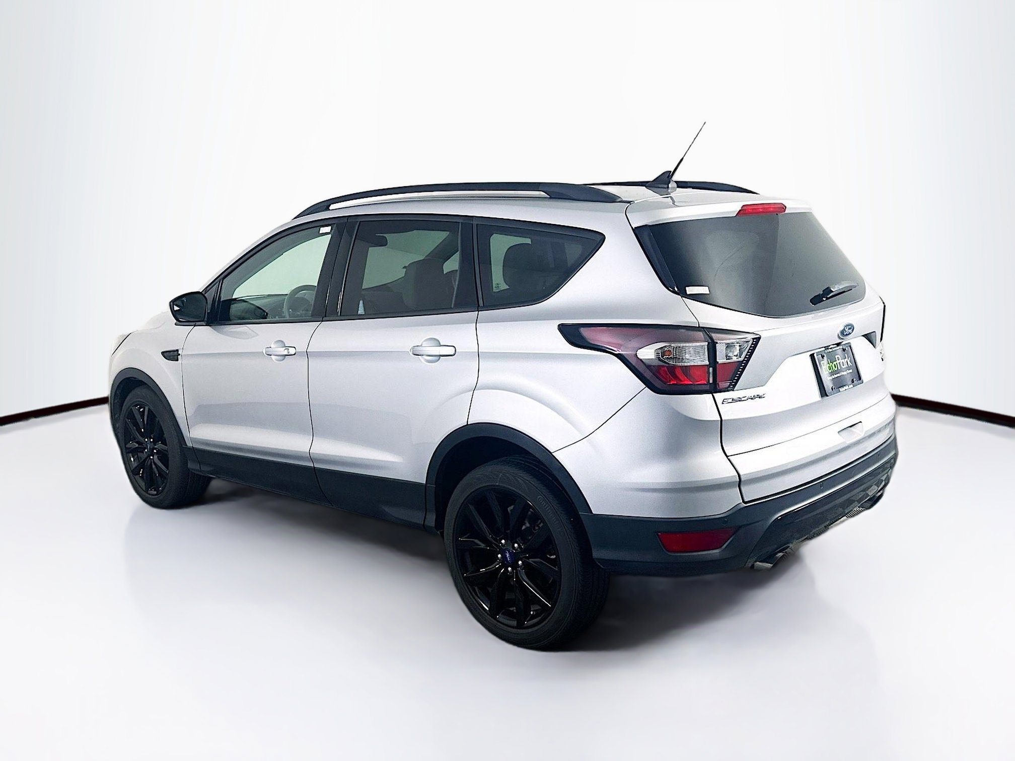 Used 2018 Ford Escape SEL w/ SEL Sport Appearance Package FWD image 5
