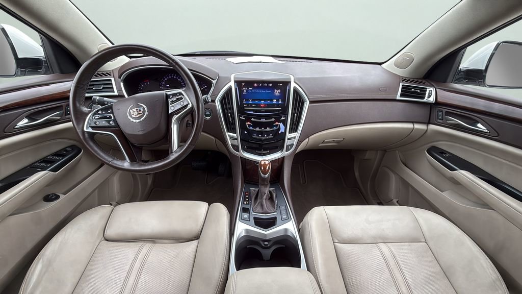 Used 2015 Cadillac SRX Luxury w/ Driver Awareness Package FWD image 16