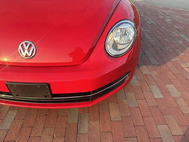 Used 2012 Volkswagen Beetle 2.0T FWD image 24
