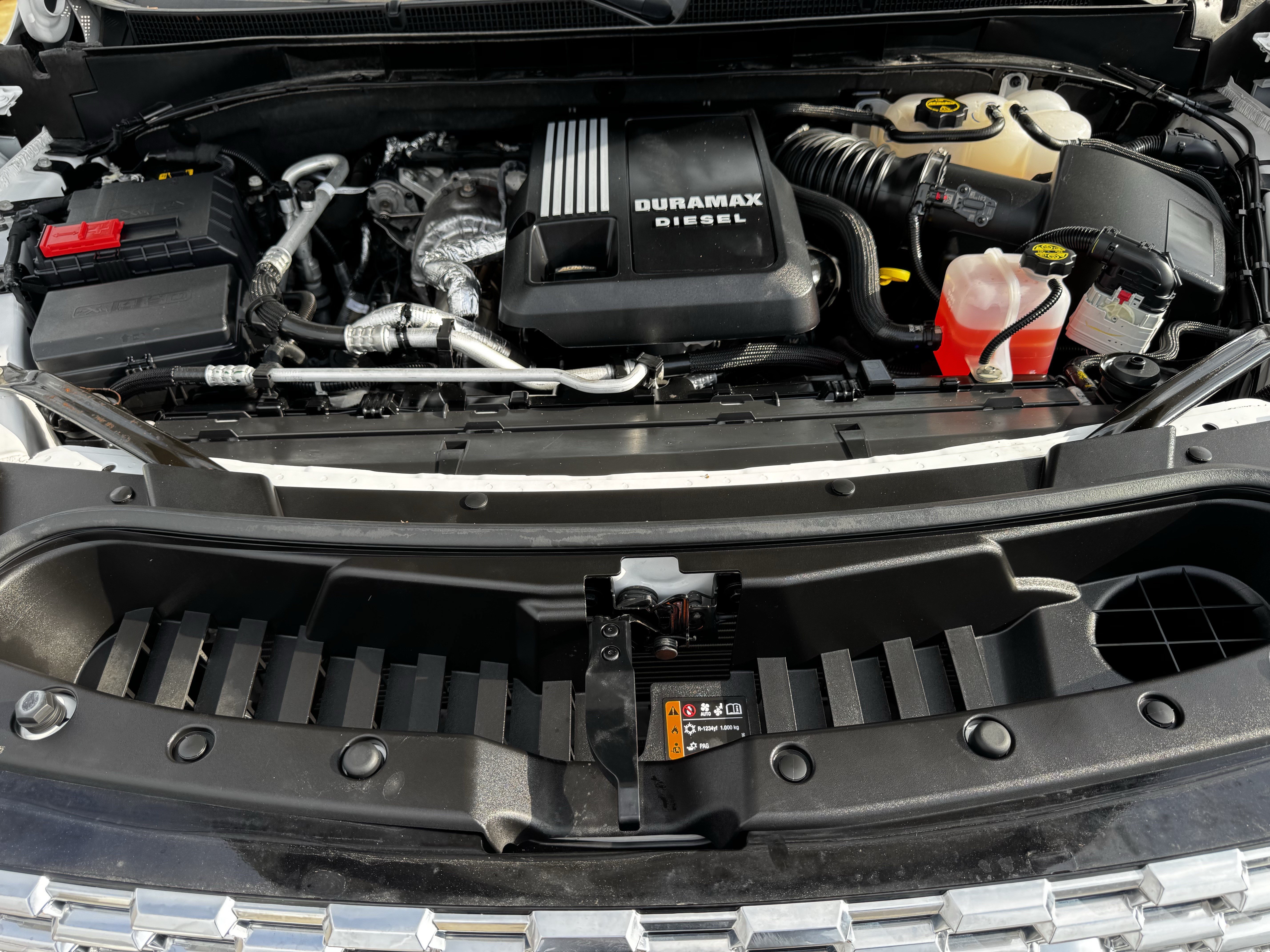 Used 2024 GMC Yukon XL Denali AWD/4WD image 32