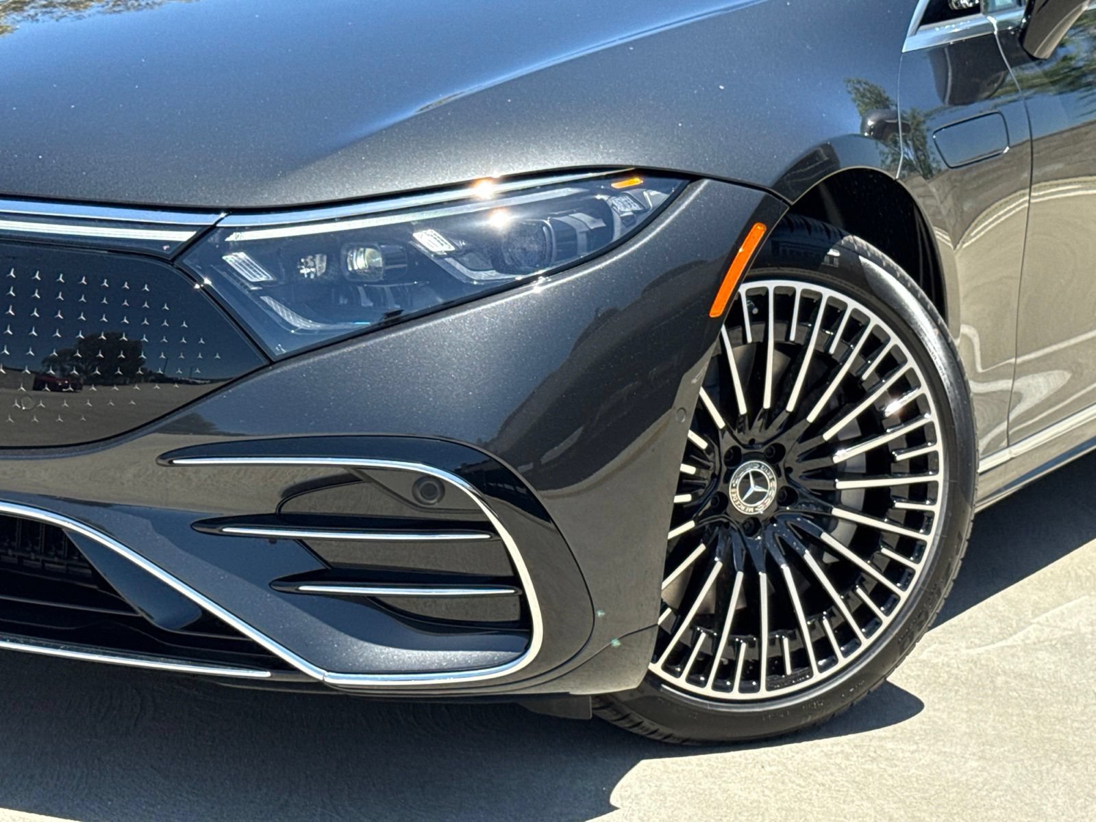New 2026 Mercedes-Benz EQS 450+ 4MATIC Sedan image 3