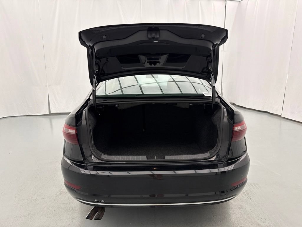 Used 2021 Volkswagen Jetta SE FWD image 10