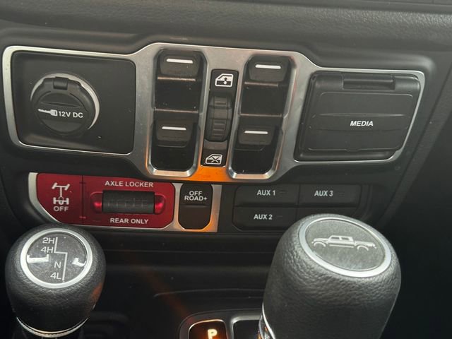 Certified 2024 Jeep Gladiator Sport image 37