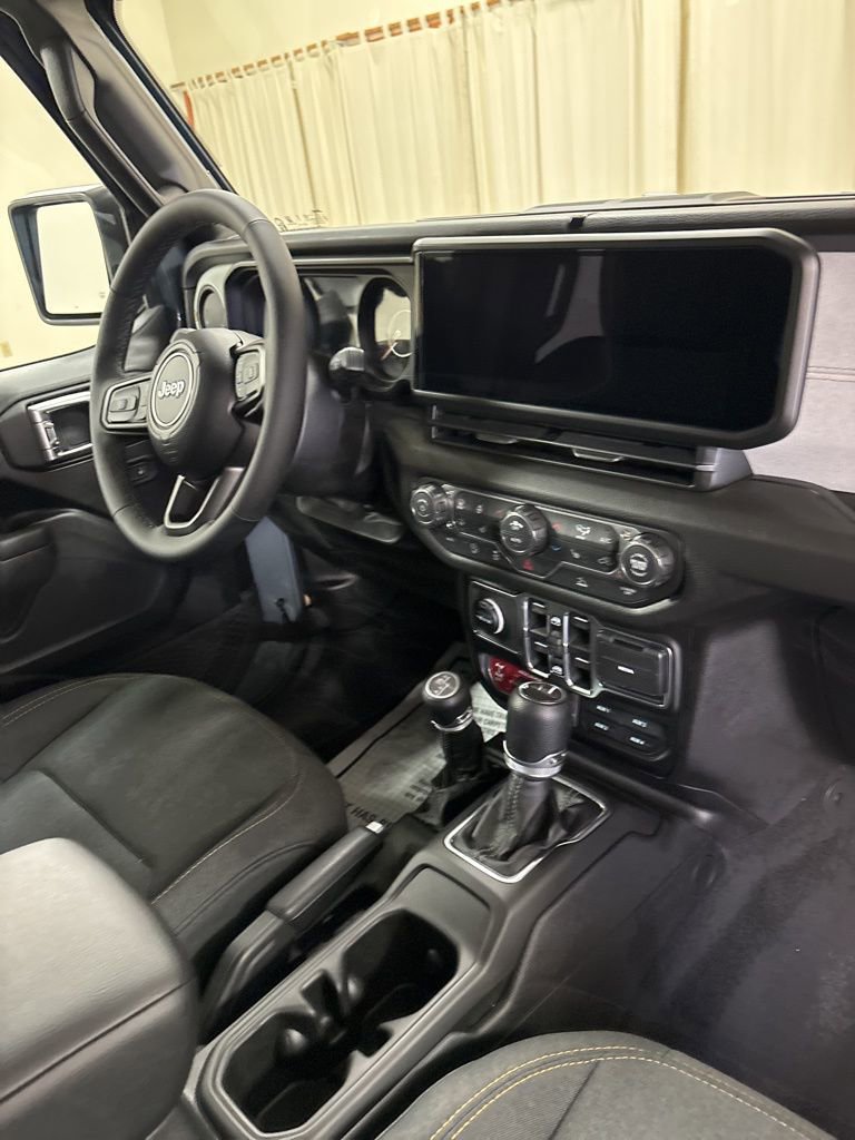 New 2026 Jeep Gladiator Willys AWD/4WD image 28