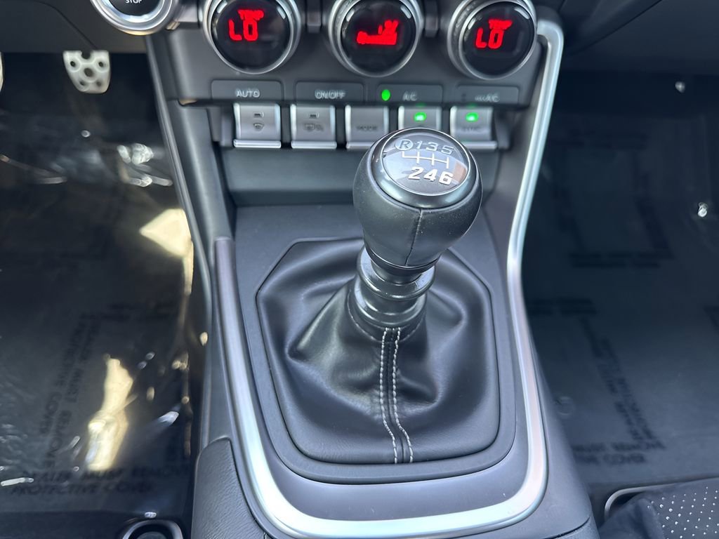Used 2025 Toyota GR86 Premium w/ Performance Package RWD image 16