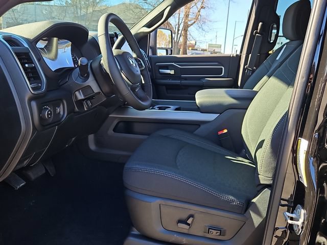 New 2026 RAM 3500 Big Horn AWD/4WD image 13