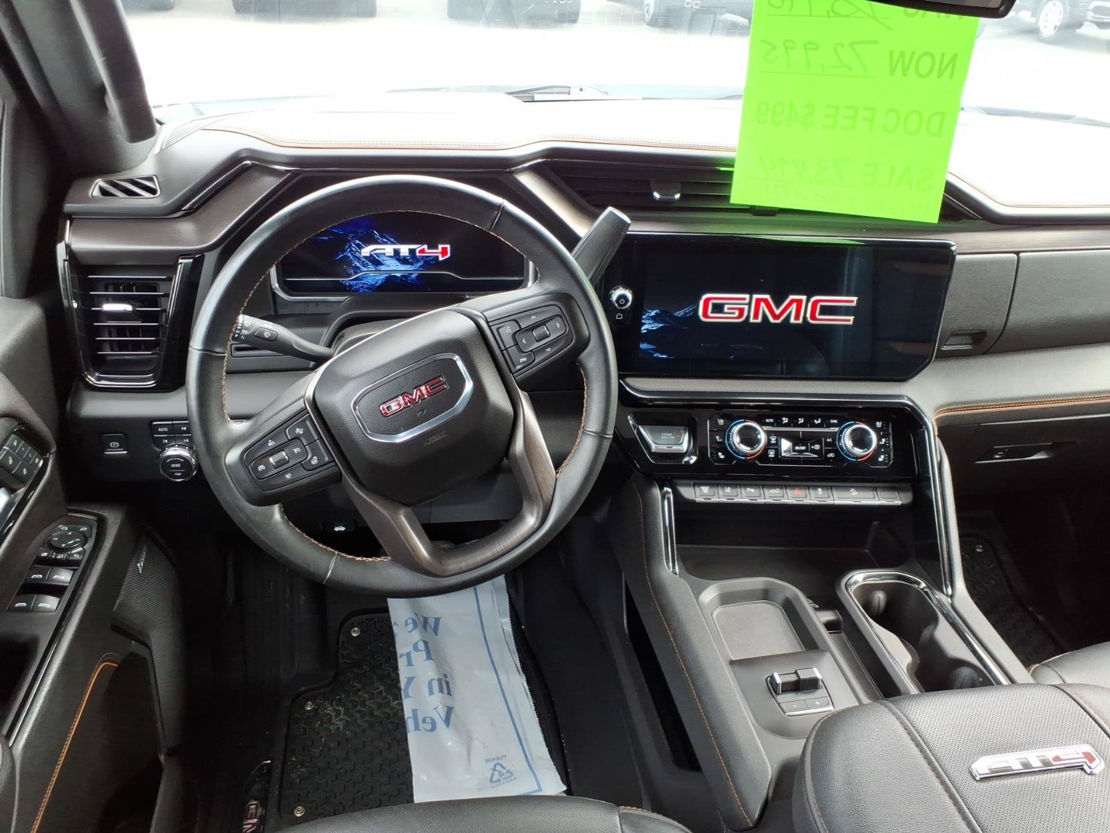 Used 2024 GMC Sierra 2500 AT4 w/ AT4 Preferred Package AWD/4WD image 9