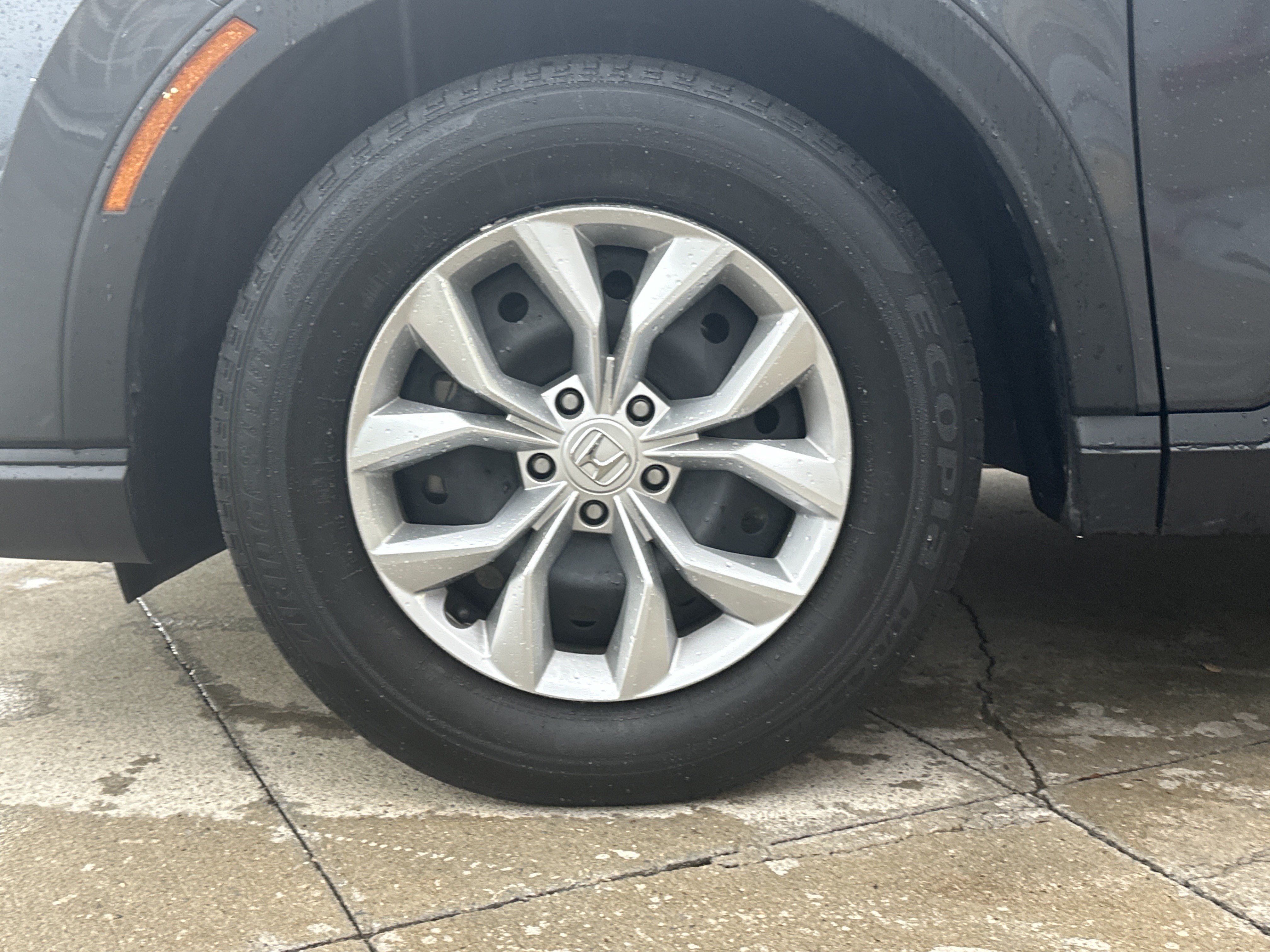 Used 2025 Honda CR-V LX image 27