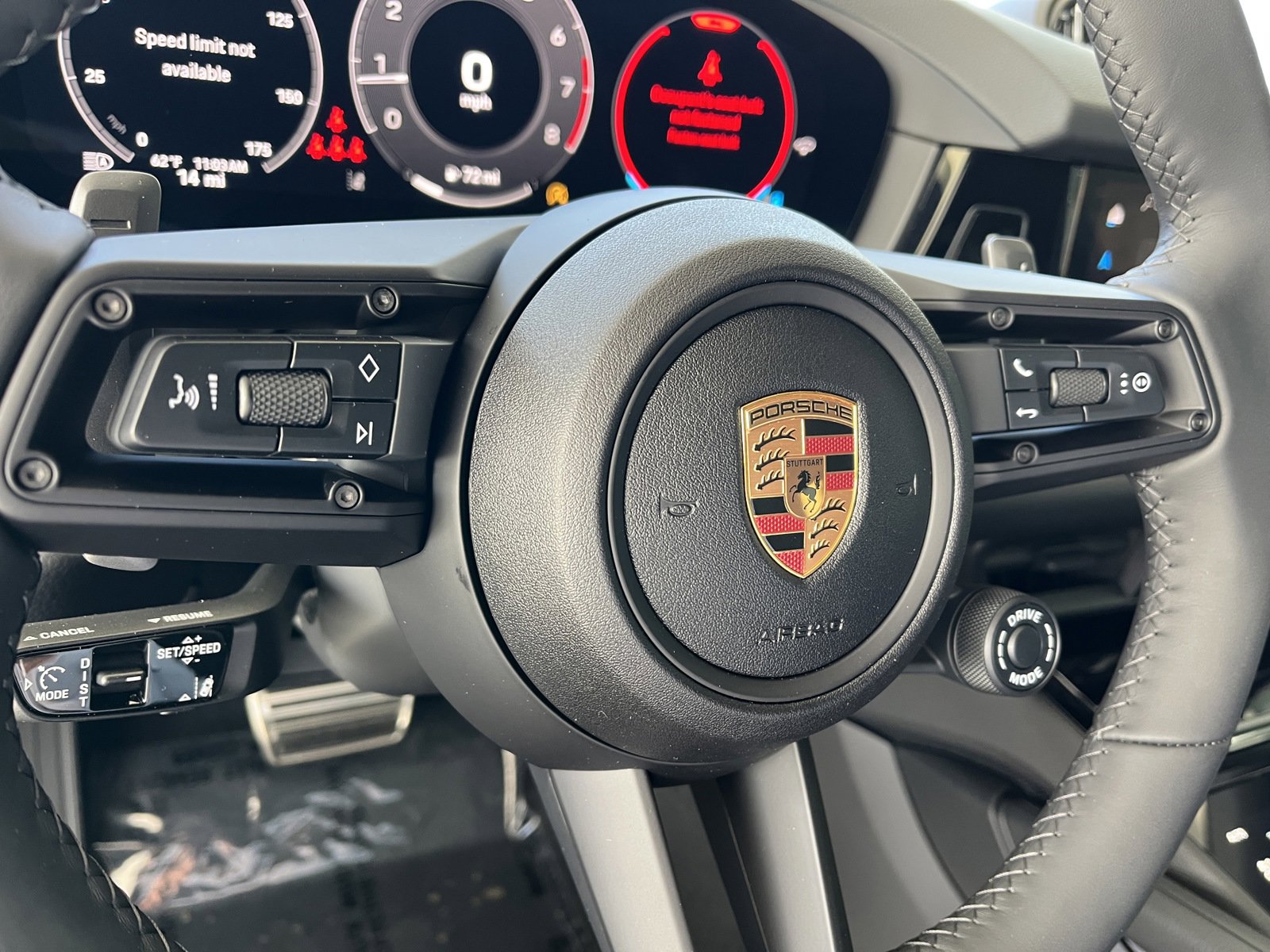 New 2025 Porsche Cayenne image 16