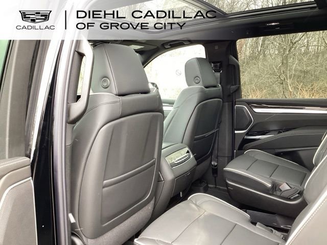 New 2026 Cadillac Escalade Luxury image 13
