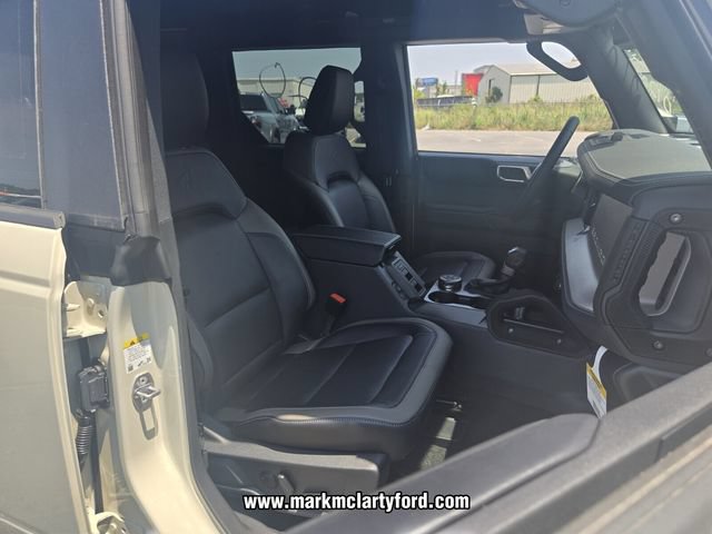 New 2026 Ford Bronco Outer Banks w/ Sasquatch Package AWD/4WD image 14