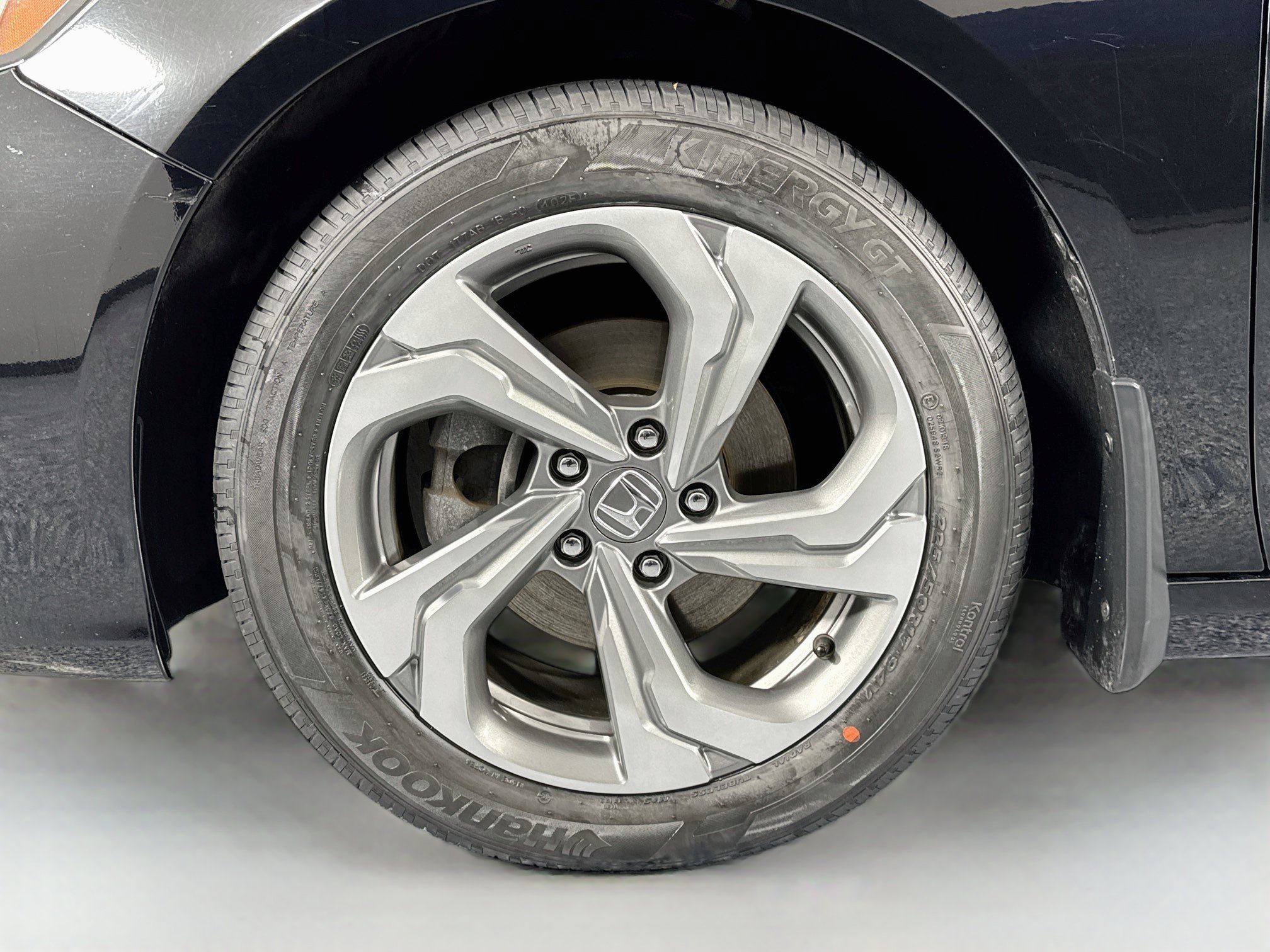 Certified 2018 Honda Accord EX-L image 31