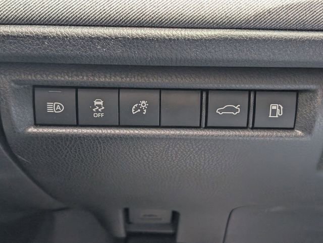 Used 2026 Toyota Camry LE image 13