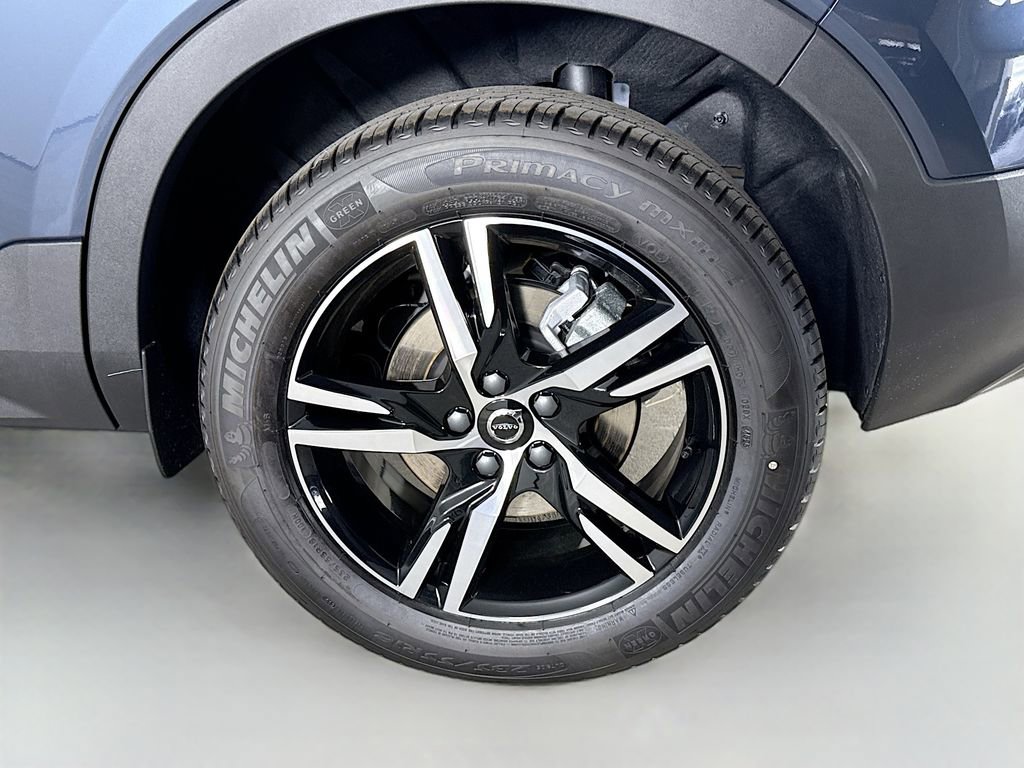 New 2026 Volvo XC40 B4 Core FWD image 32