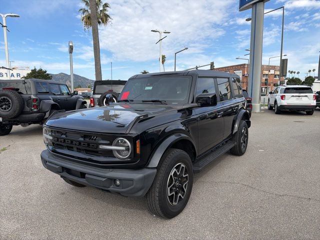 Used 2022 Ford Bronco Outer Banks image 3