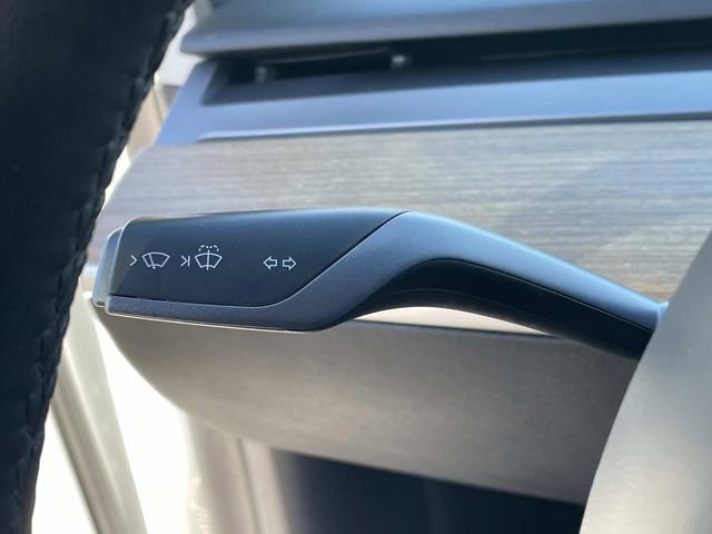 Used 2021 Tesla Model Y Long Range image 20