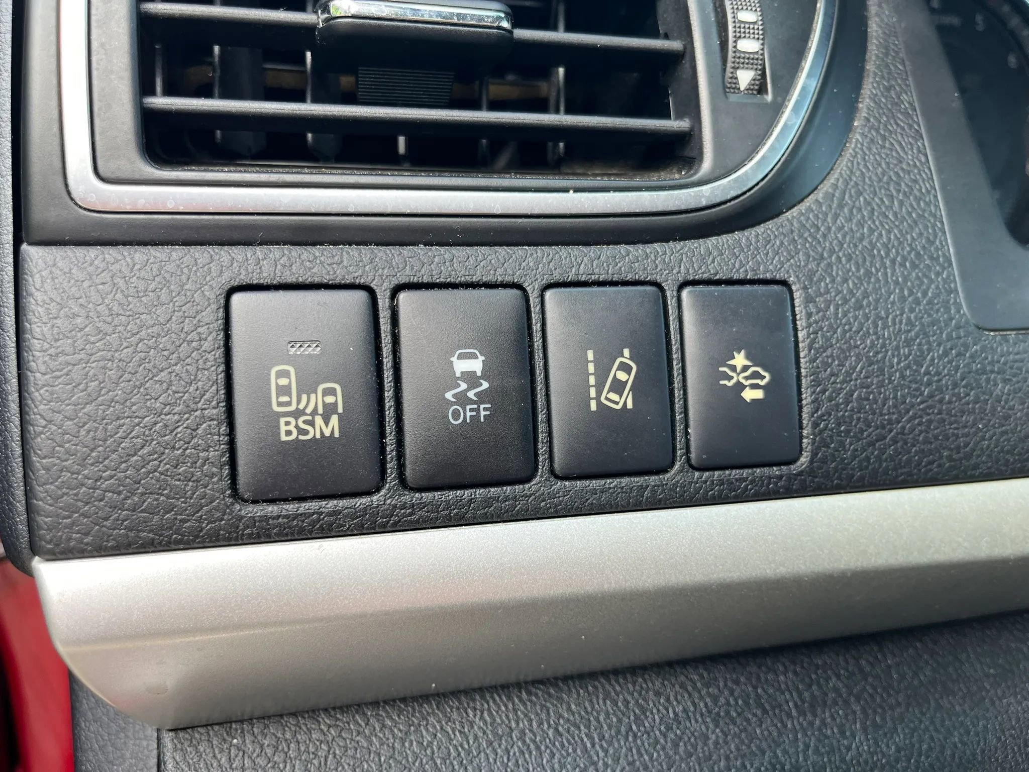 Used 2015 Toyota Camry XSE w/ Moonroof Package FWD image 14