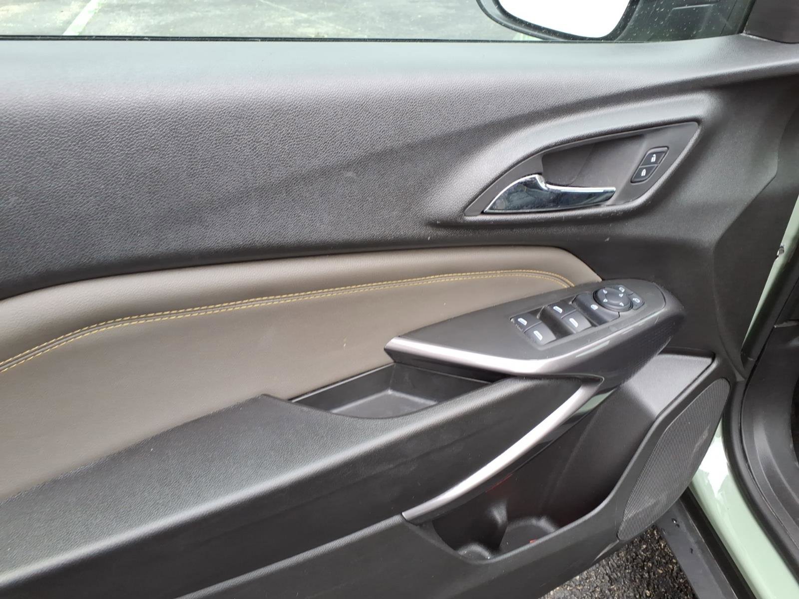 Certified 2024 Chevrolet Trax ACTIV w/ Driver Confidence Package image 12