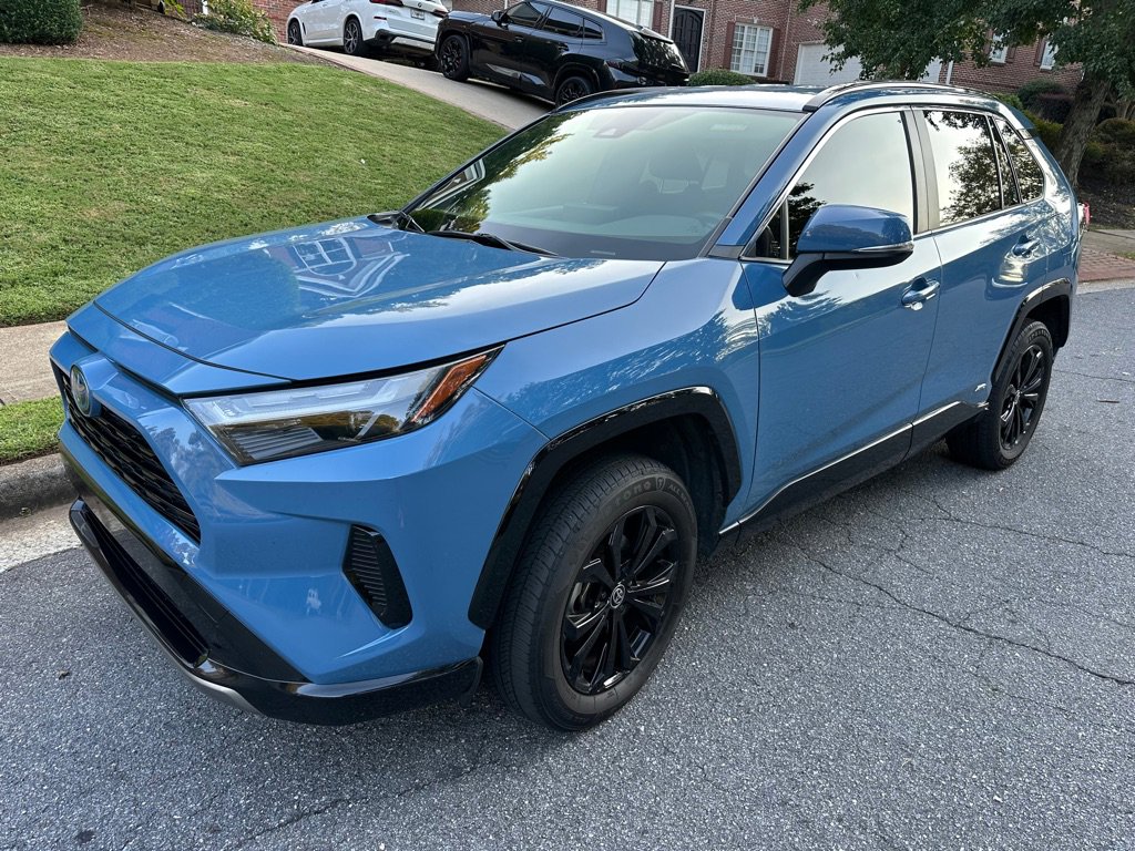 Used 2022 Toyota RAV4 SE